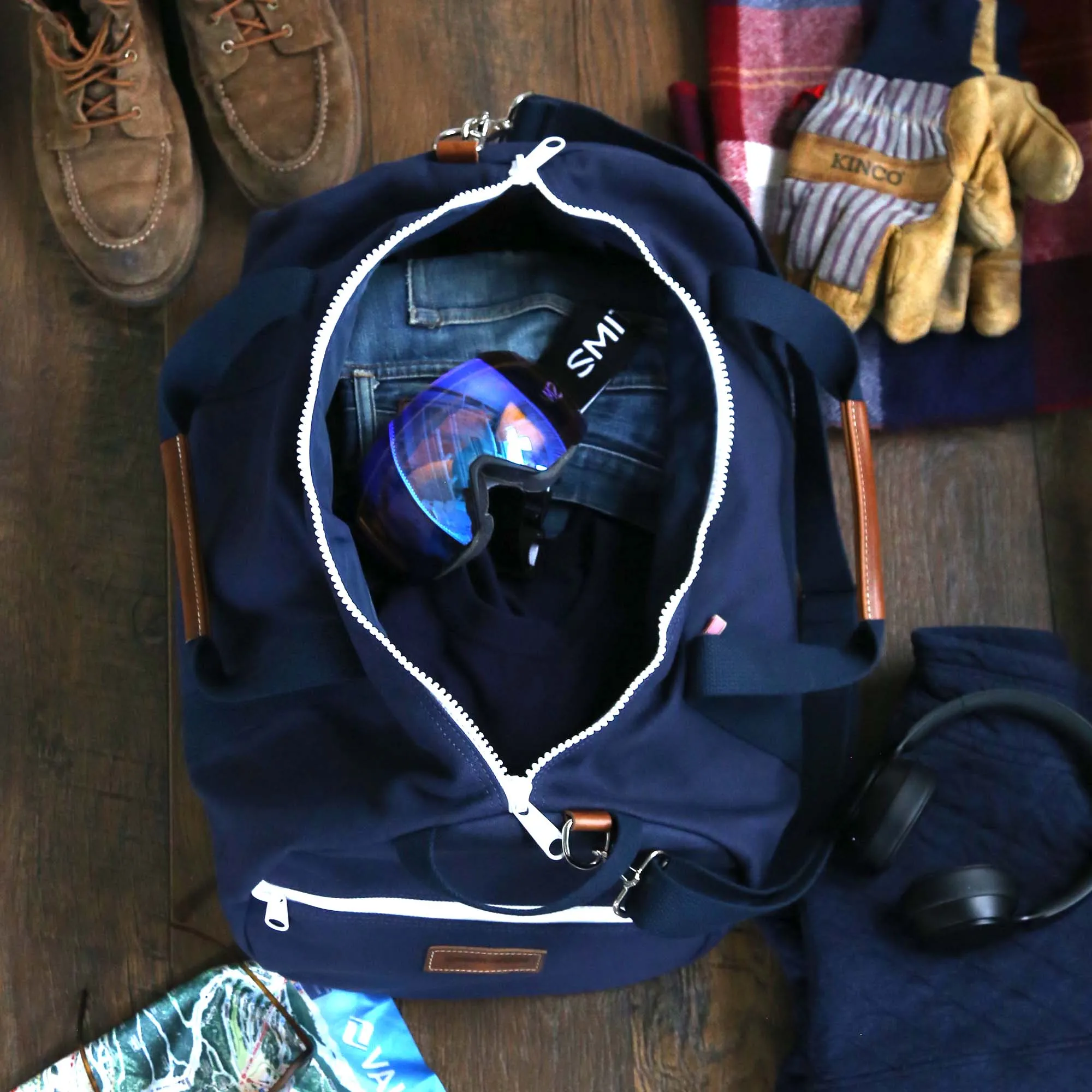 Large Chatham Duffel Bag with Shoe Compartment- Navy/Navy