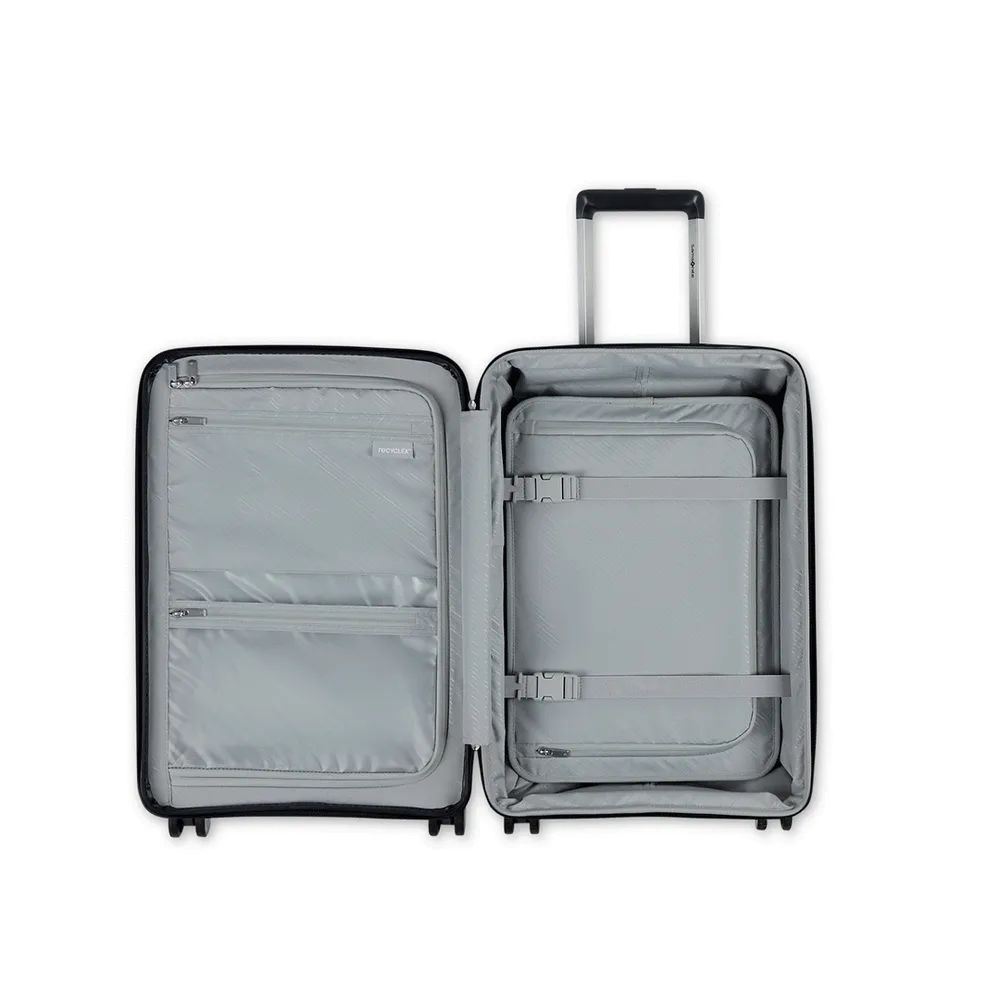 Samsonite Elevation™ Plus 22x14x9 Spinner Carry-on