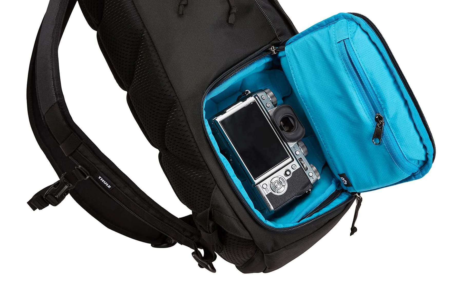 THULE EnRoute 20L camera backpack with laptop compartment